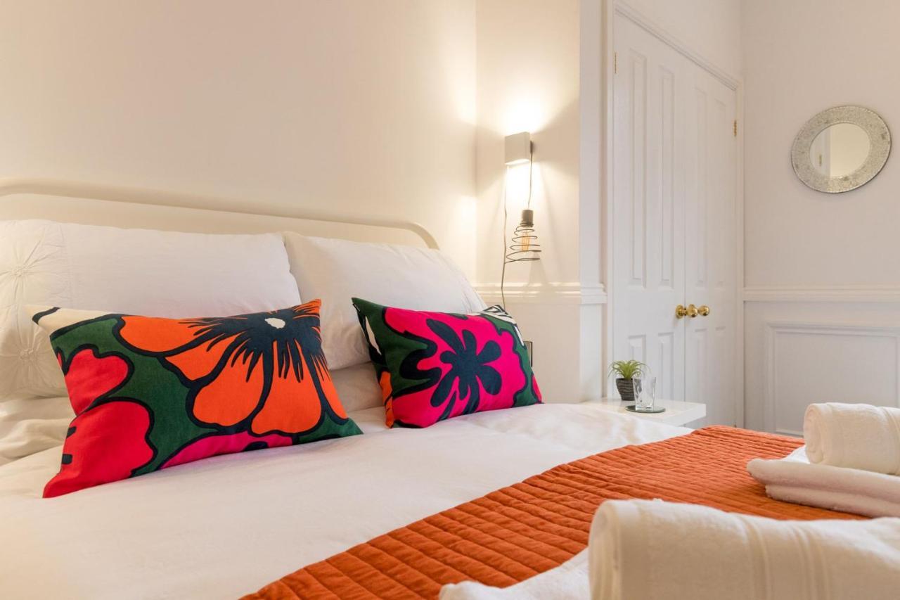 Host & Stay - All Saints Green Cottage Норвич Экстерьер фото